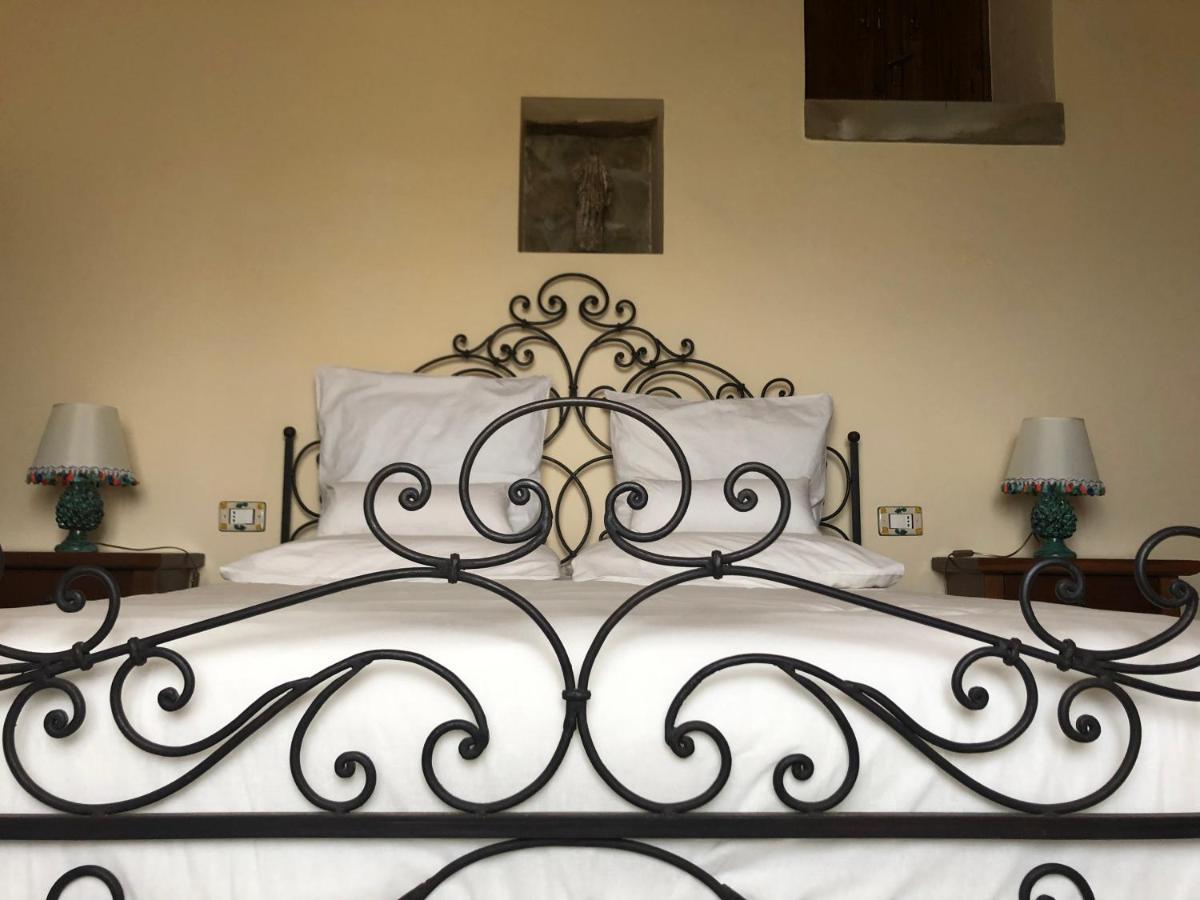 Bed and Breakfast San Noto Antica Residenza Di Caccia Ficarra Exterior foto